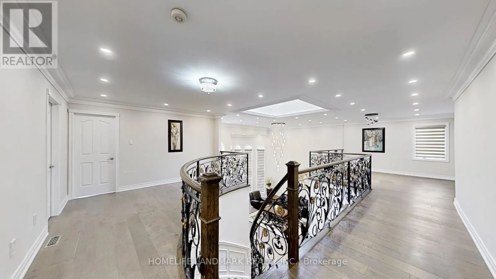 16 CRESCENTVIEW ROAD