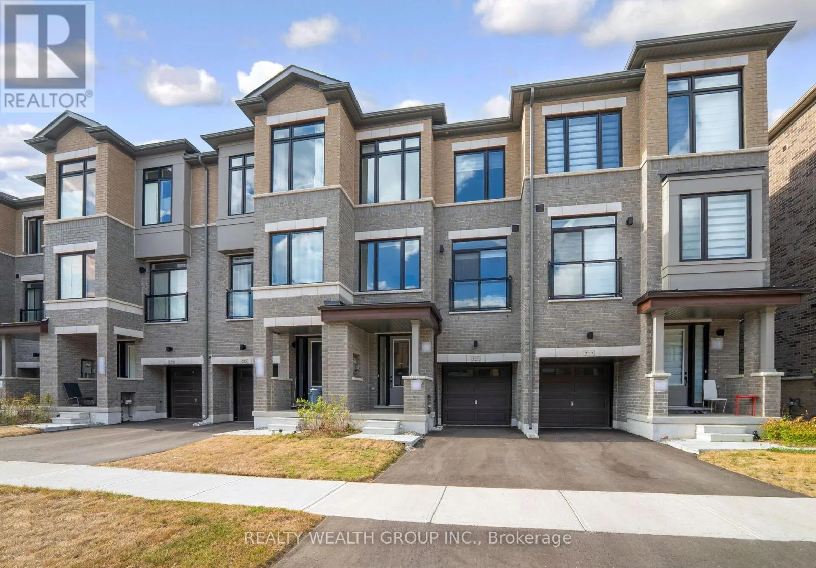 221 TENNANT CIRCLE
