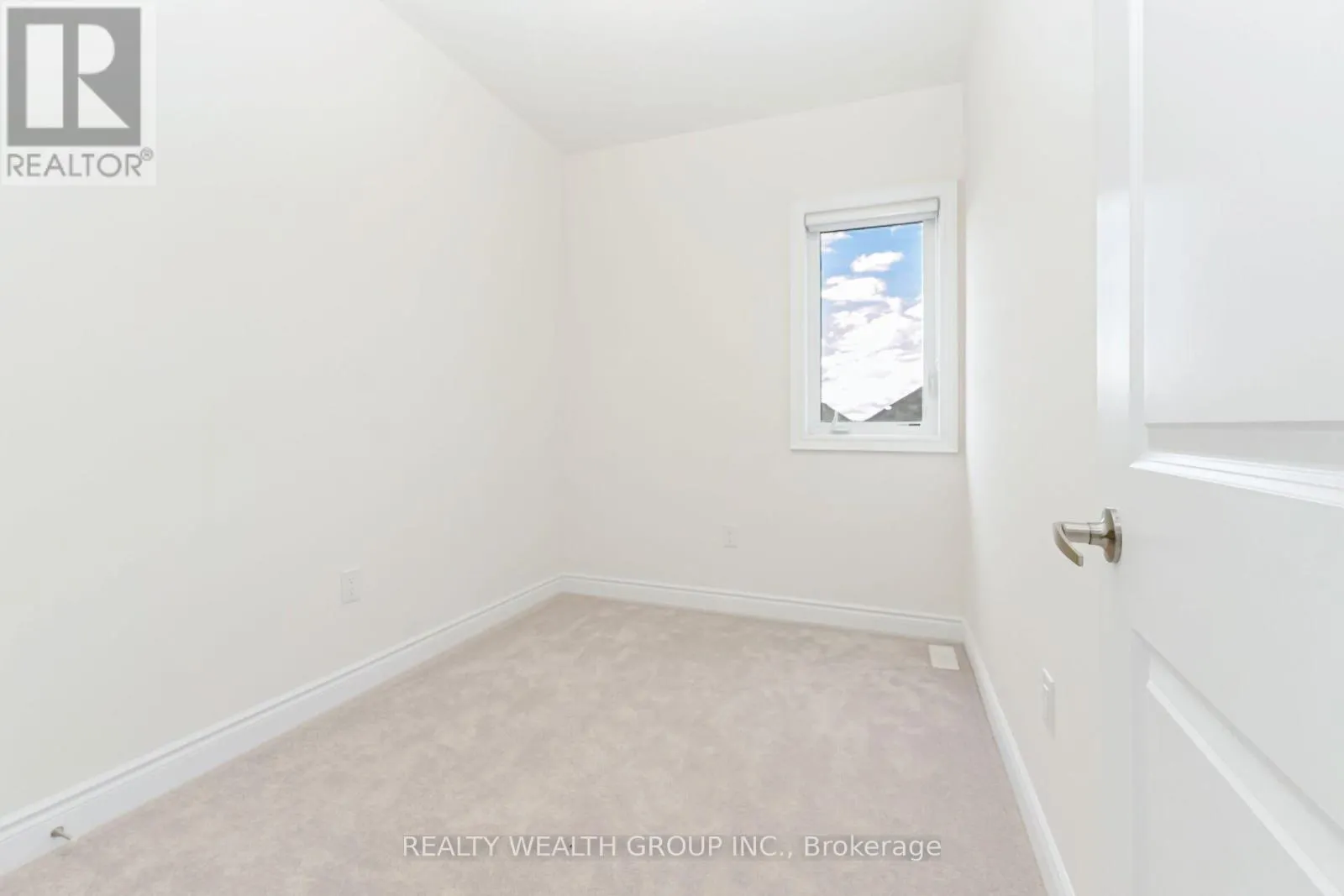 221 TENNANT CIRCLE
