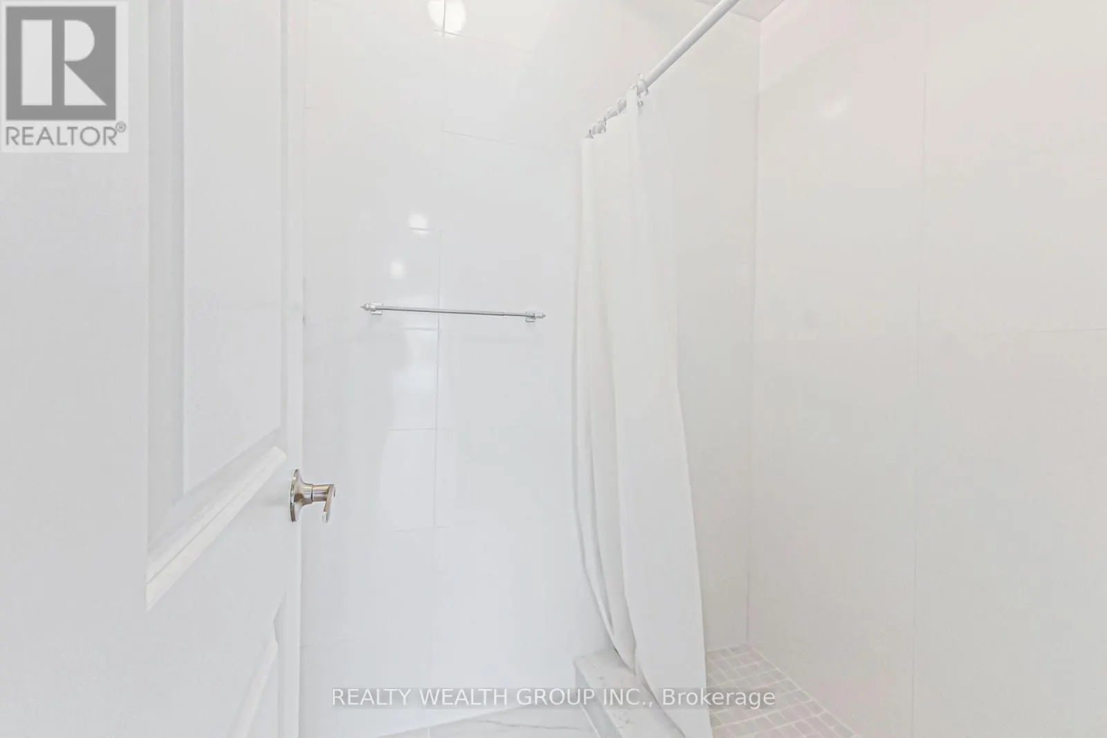221 TENNANT CIRCLE