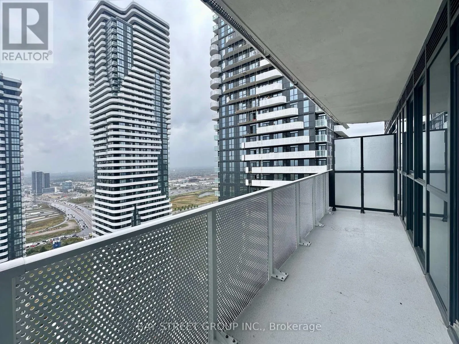 4102 - 28 INTERCHANGE WAY