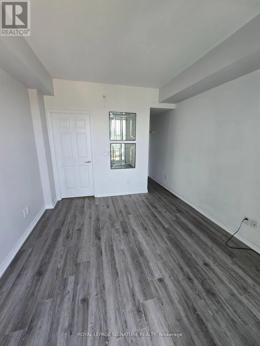610 - 11611 YONGE STREET