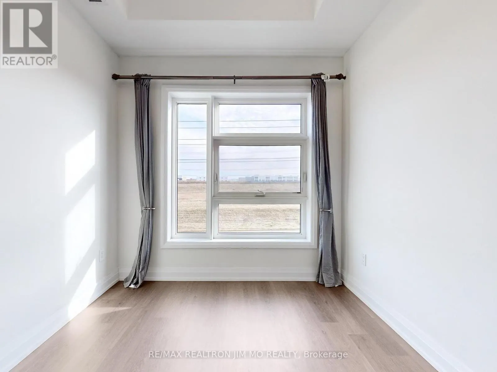416 - 555 WILLIAM GRAHAM DRIVE