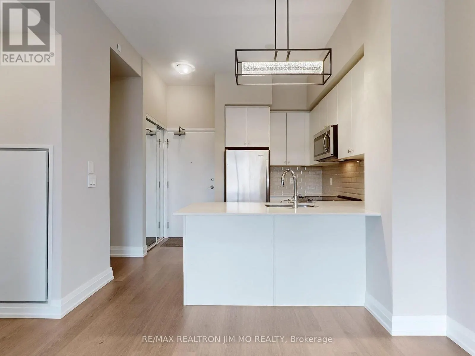 416 - 555 WILLIAM GRAHAM DRIVE