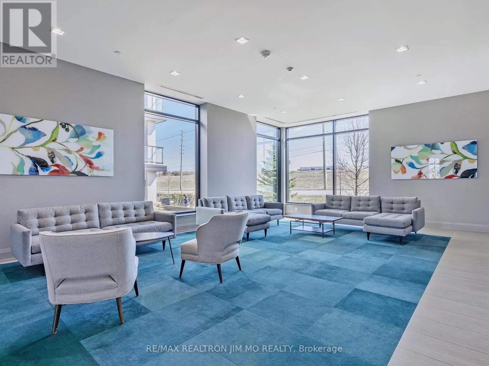 416 - 555 WILLIAM GRAHAM DRIVE