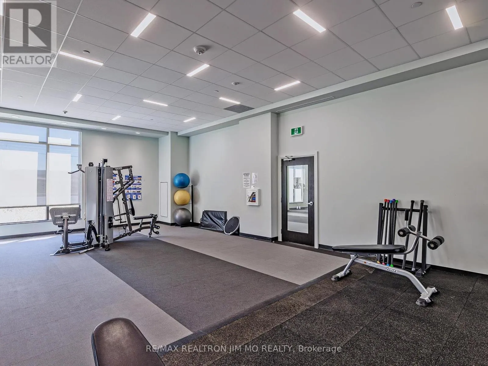 416 - 555 WILLIAM GRAHAM DRIVE