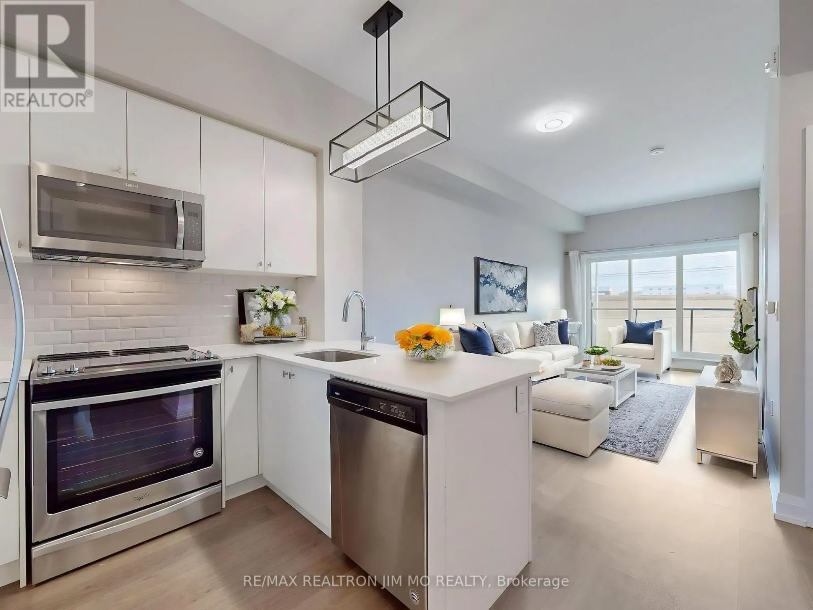 416 - 555 WILLIAM GRAHAM DRIVE