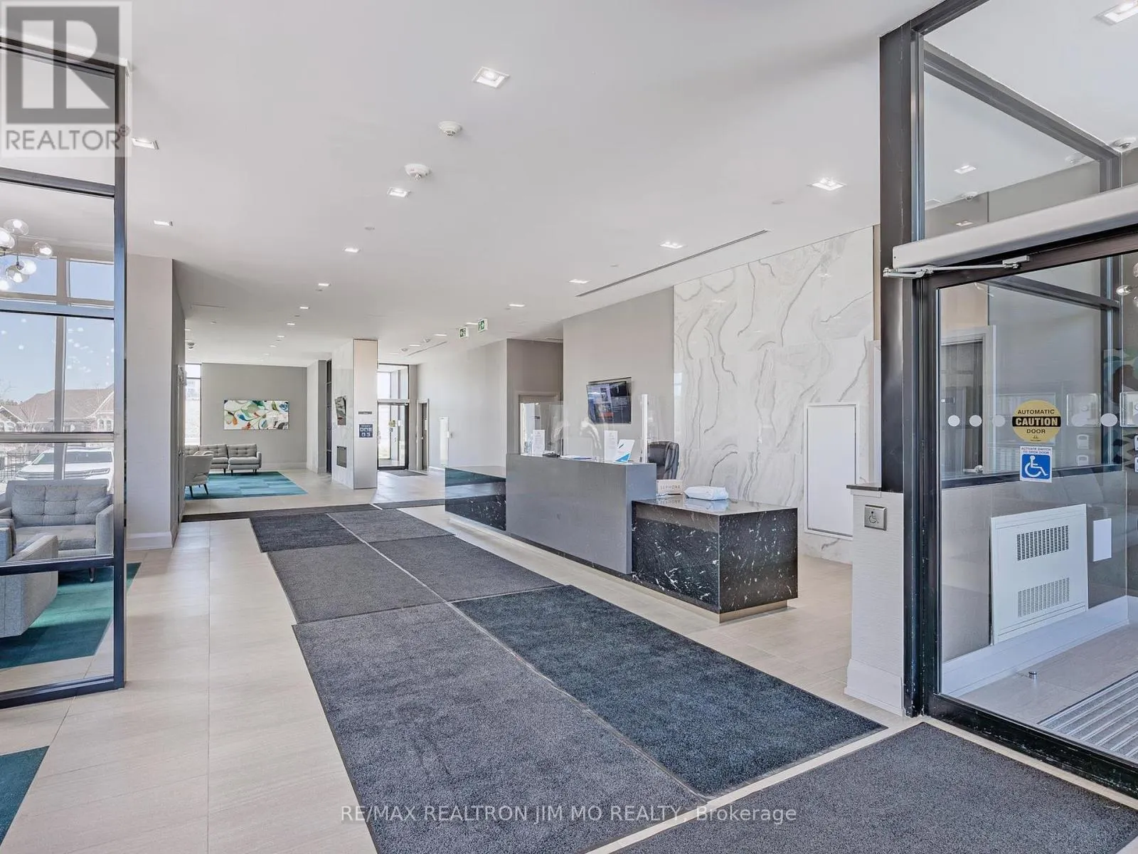 416 - 555 WILLIAM GRAHAM DRIVE