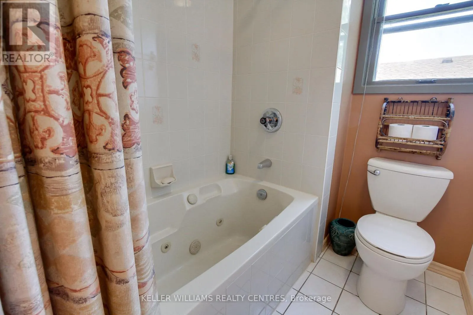 871 ELGIN STREET