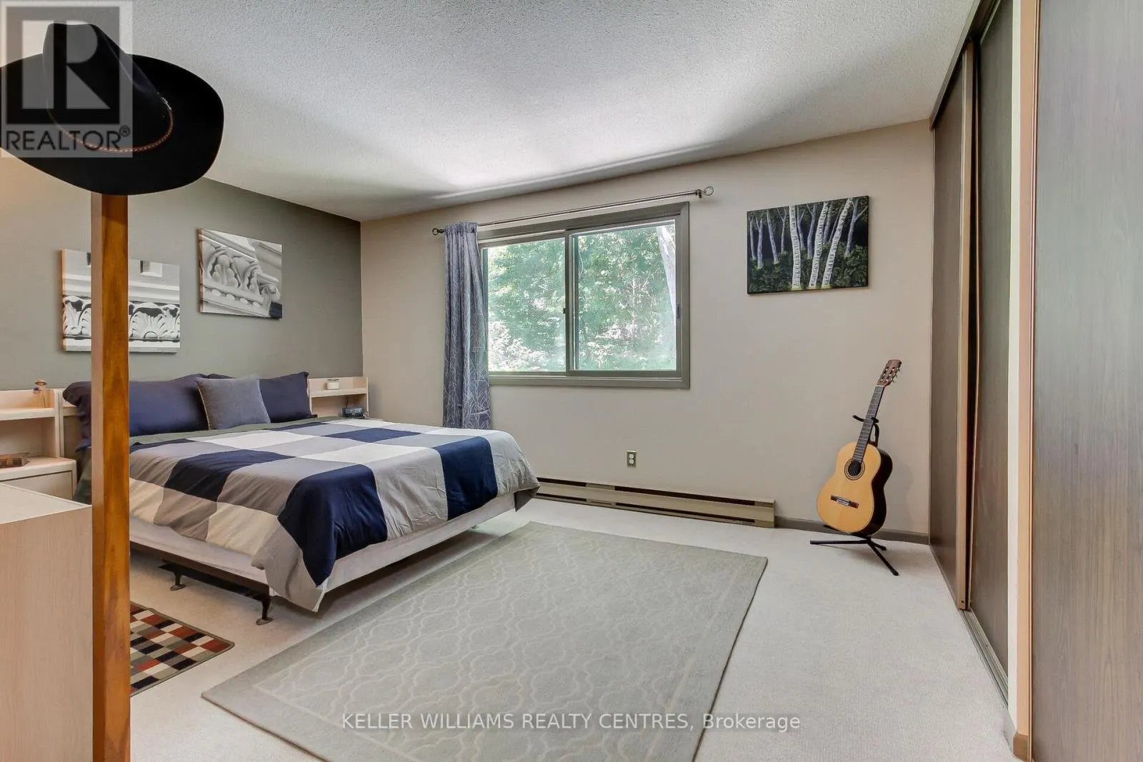 871 ELGIN STREET