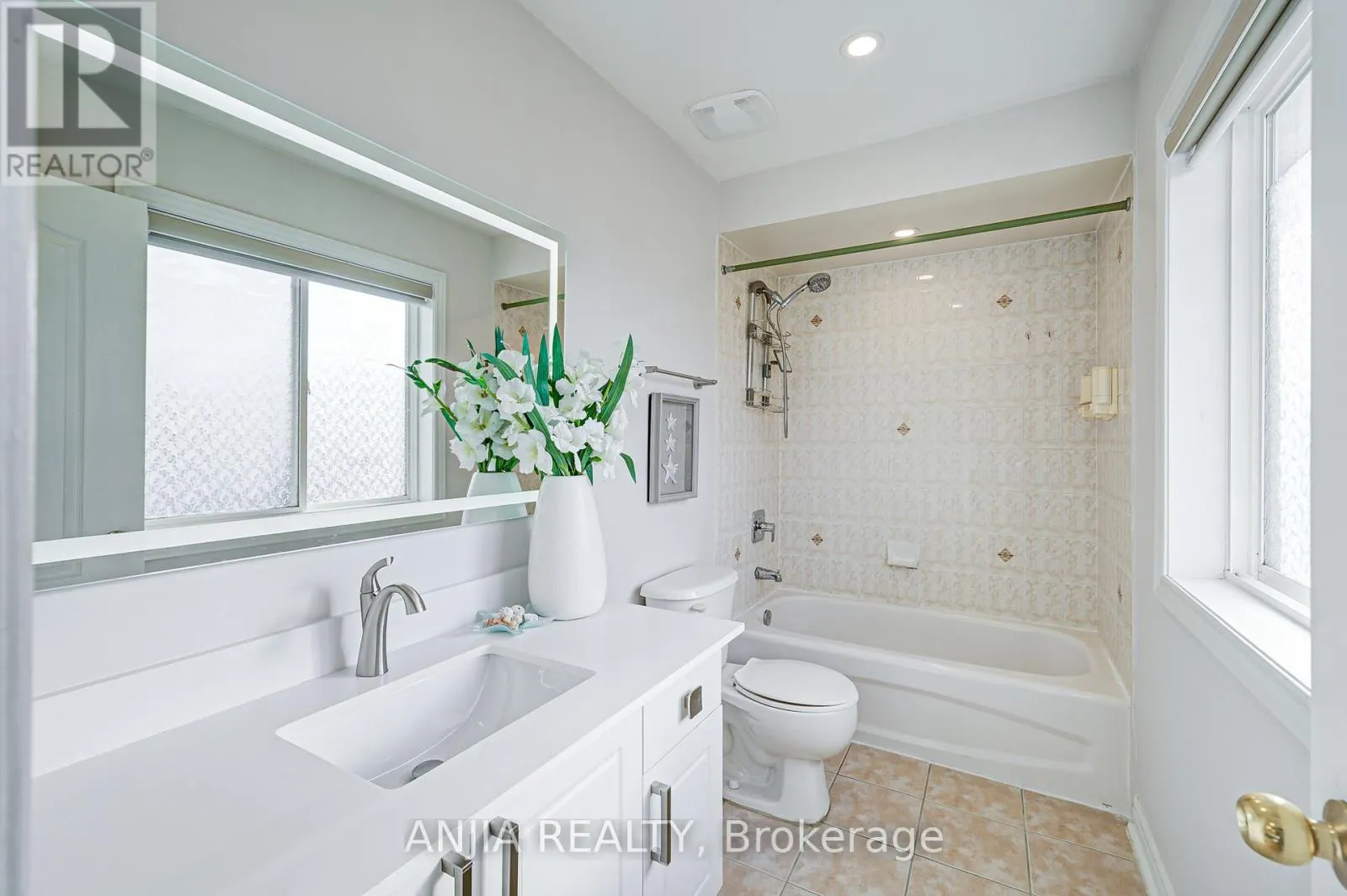 140 EDWARD JEFFERYS AVENUE