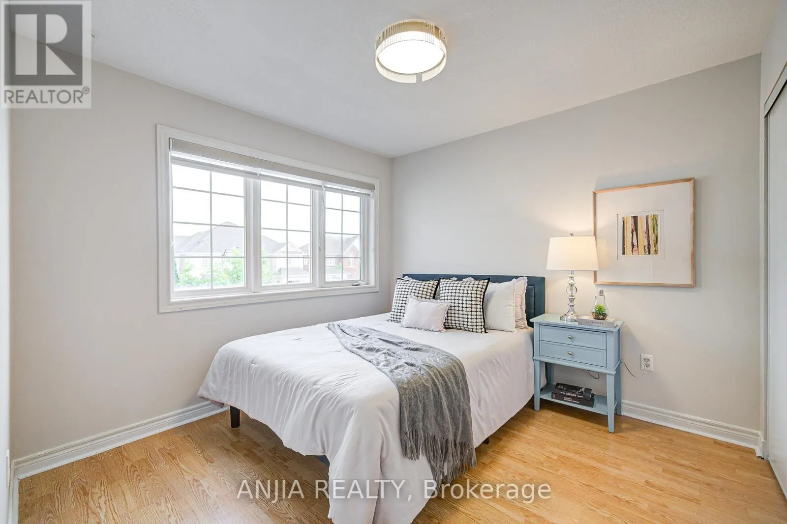 140 EDWARD JEFFERYS AVENUE