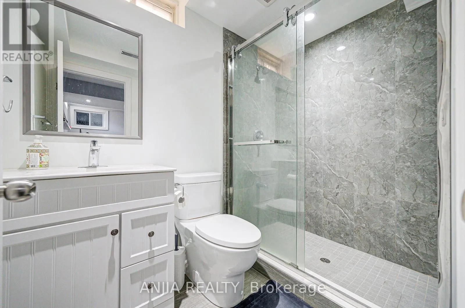 140 EDWARD JEFFERYS AVENUE