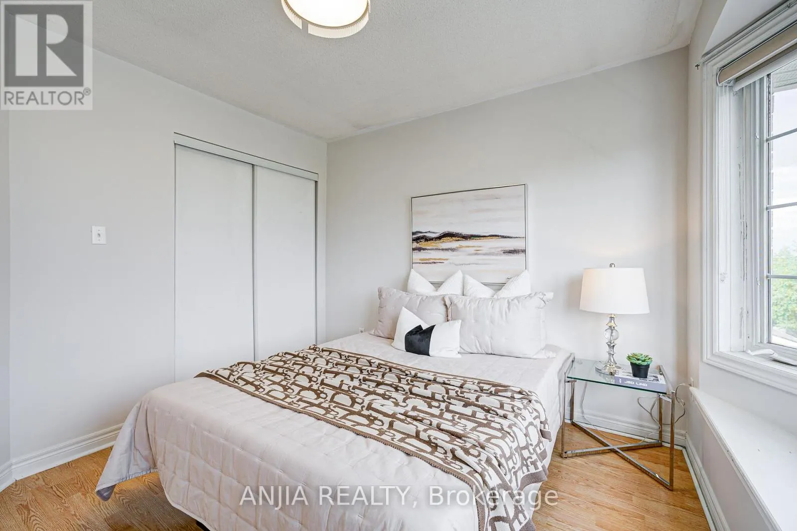 140 EDWARD JEFFERYS AVENUE