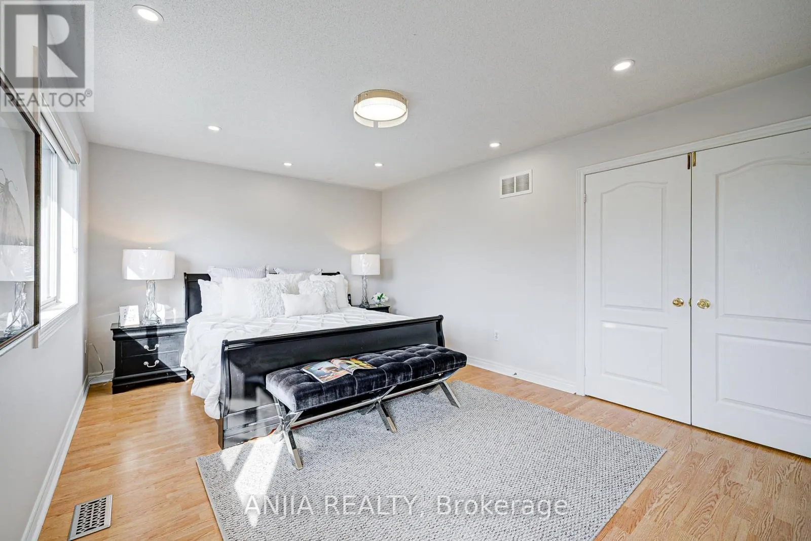 140 EDWARD JEFFERYS AVENUE
