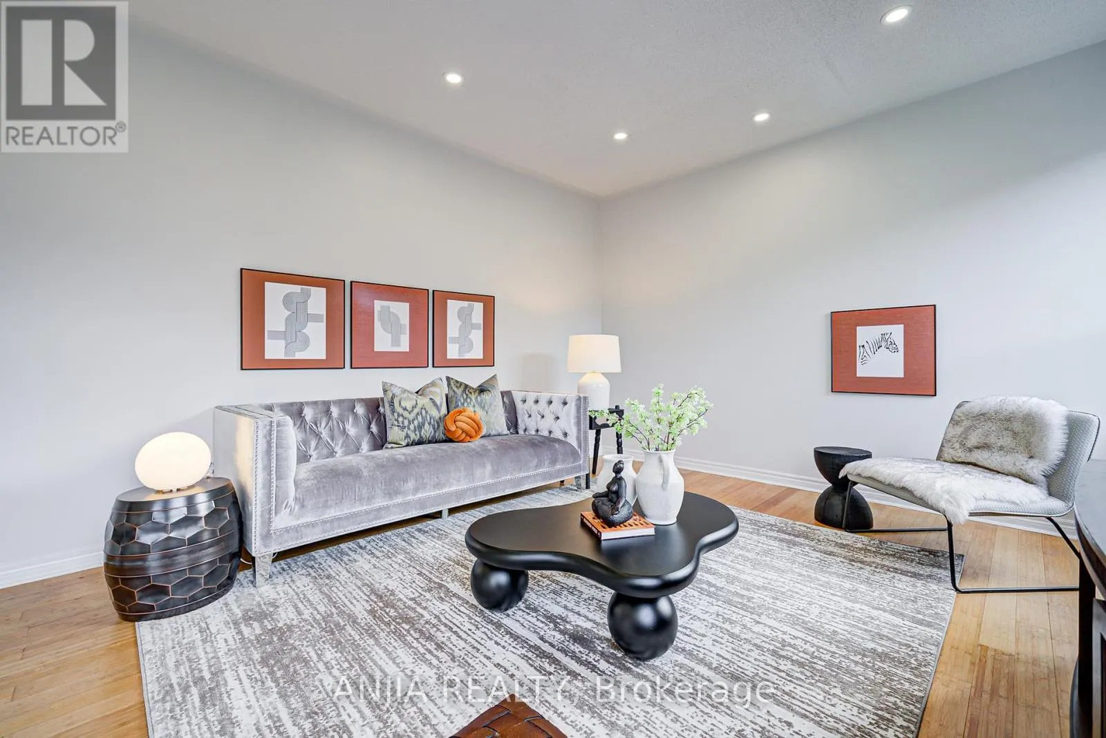140 EDWARD JEFFERYS AVENUE