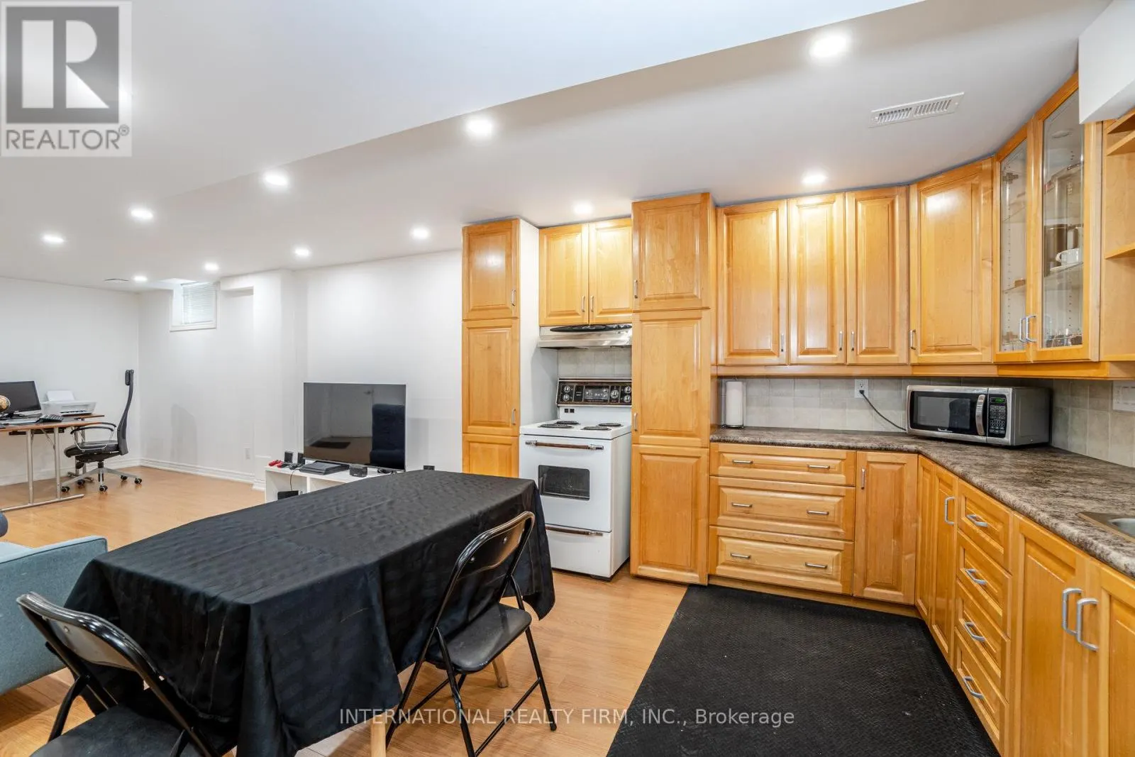 67 ROSANNA CRESCENT