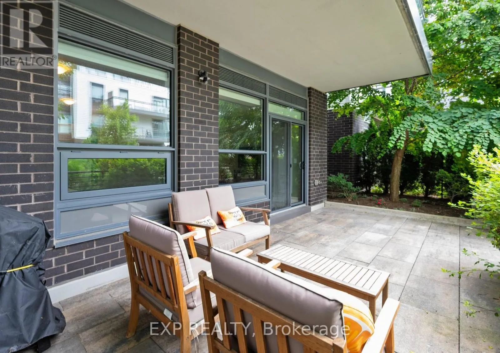 B107 - 271 SEA RAY AVENUE