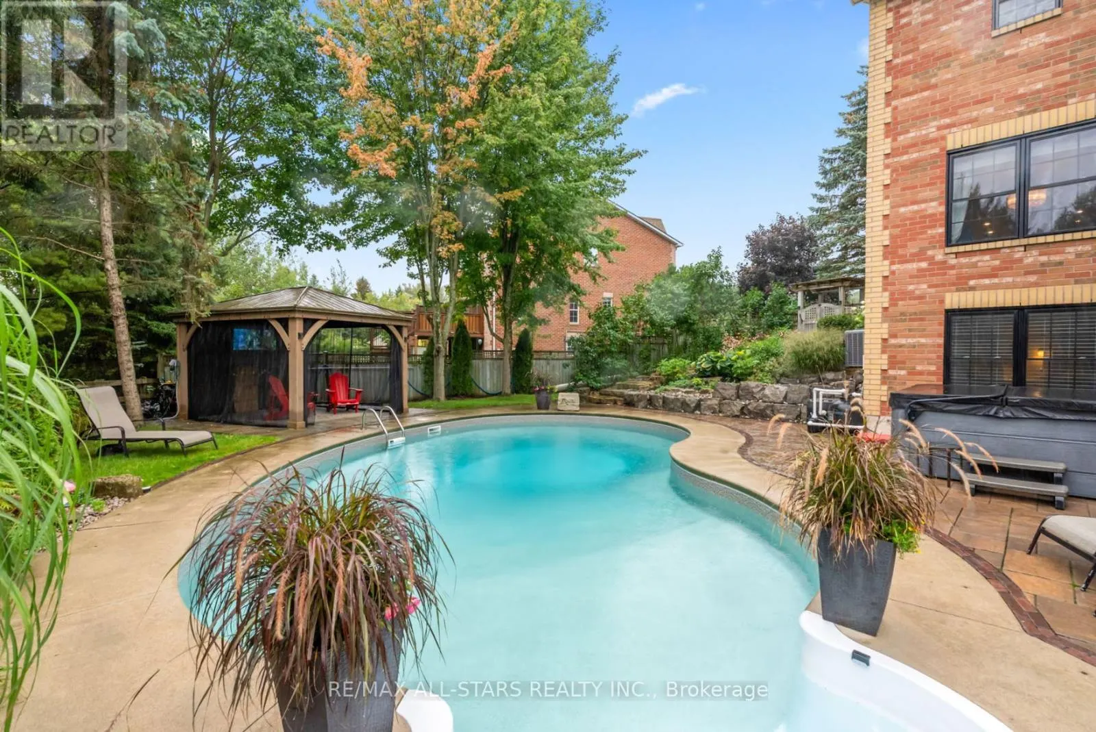 42 GALLOWAY CRESCENT