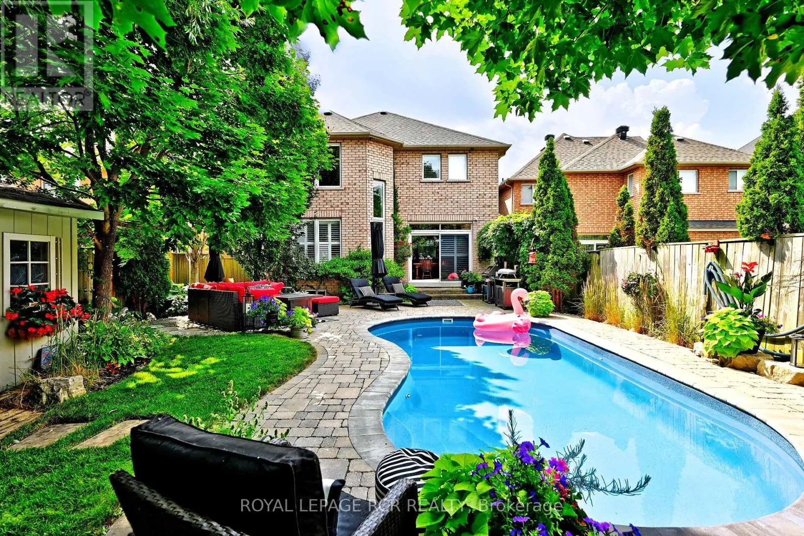 142 REGATTA AVENUE