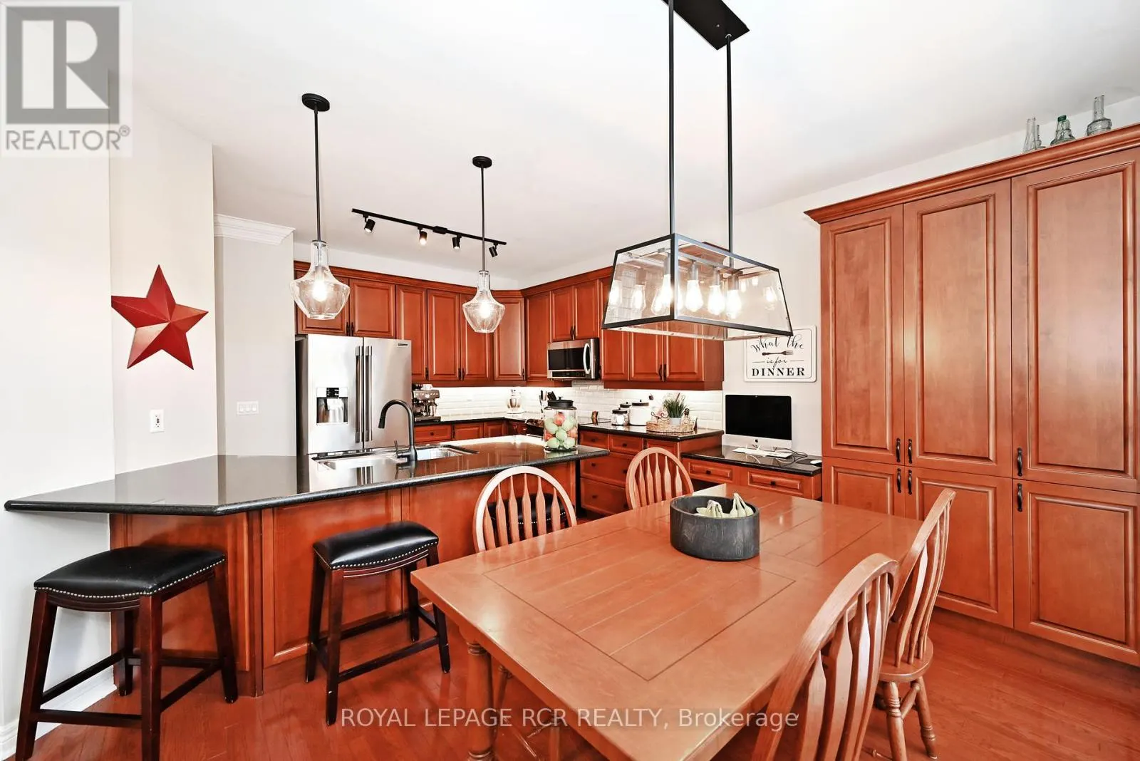 142 REGATTA AVENUE