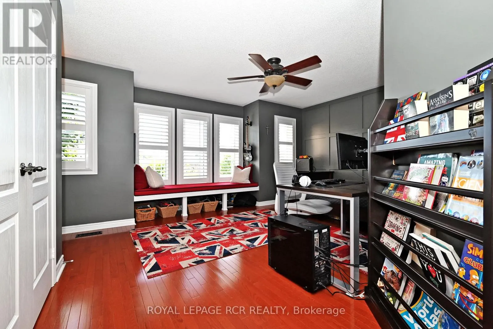 142 REGATTA AVENUE