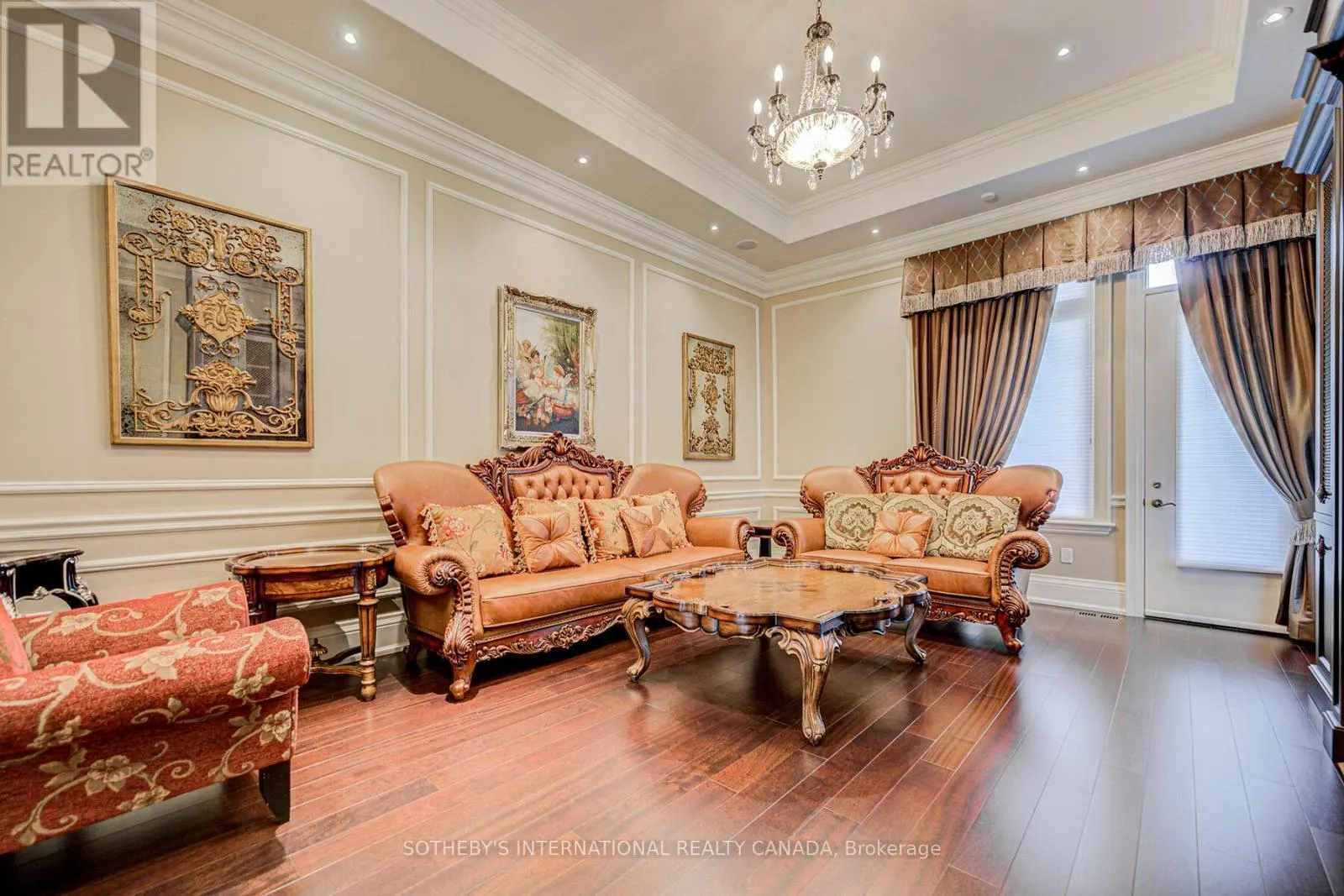 71 GRANDVISTA CRESCENT