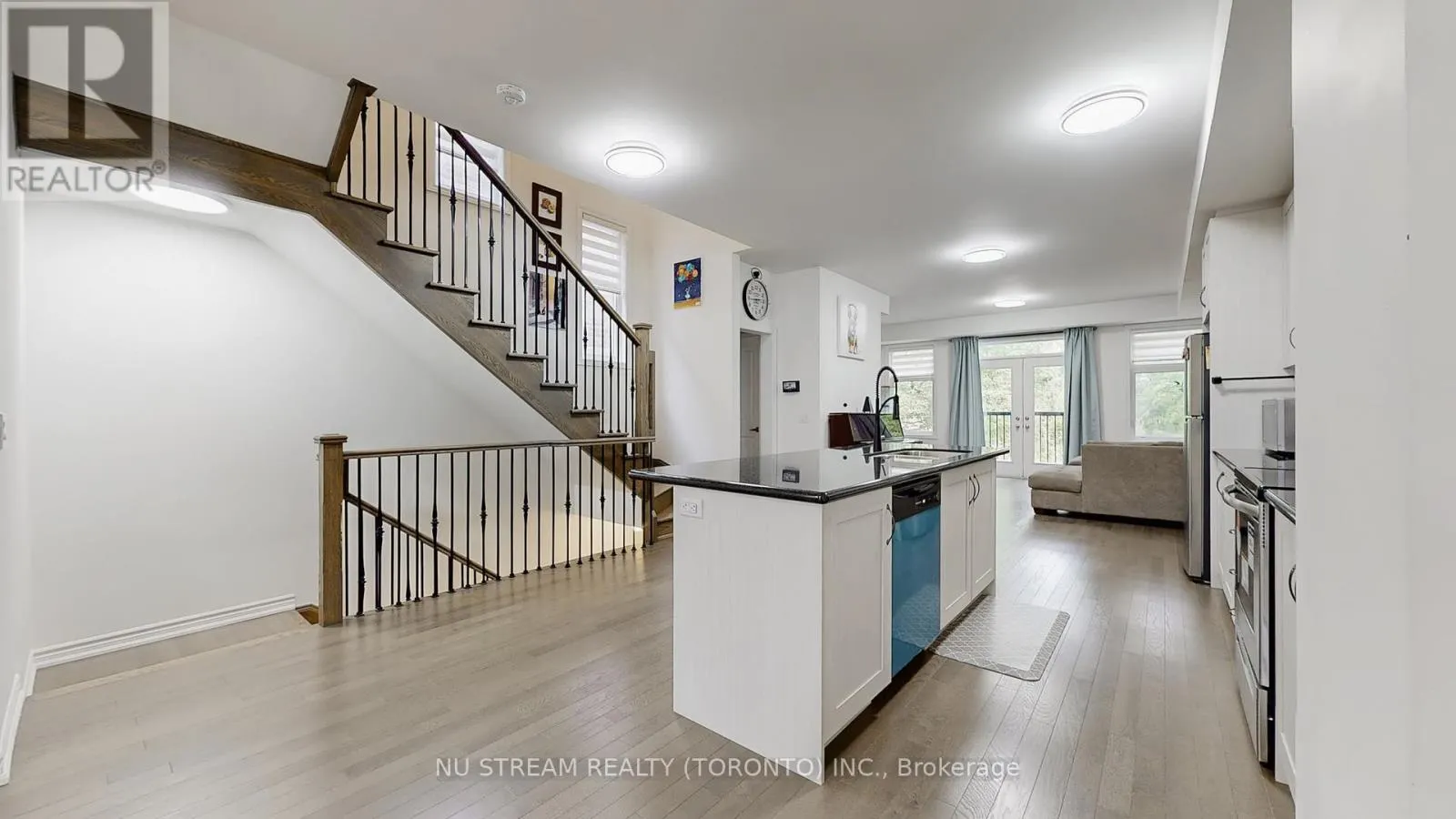 76 PUISAYA DRIVE