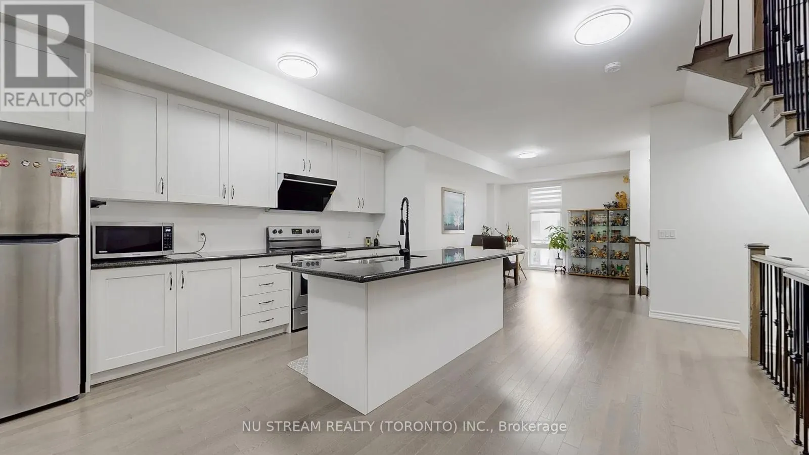 76 PUISAYA DRIVE