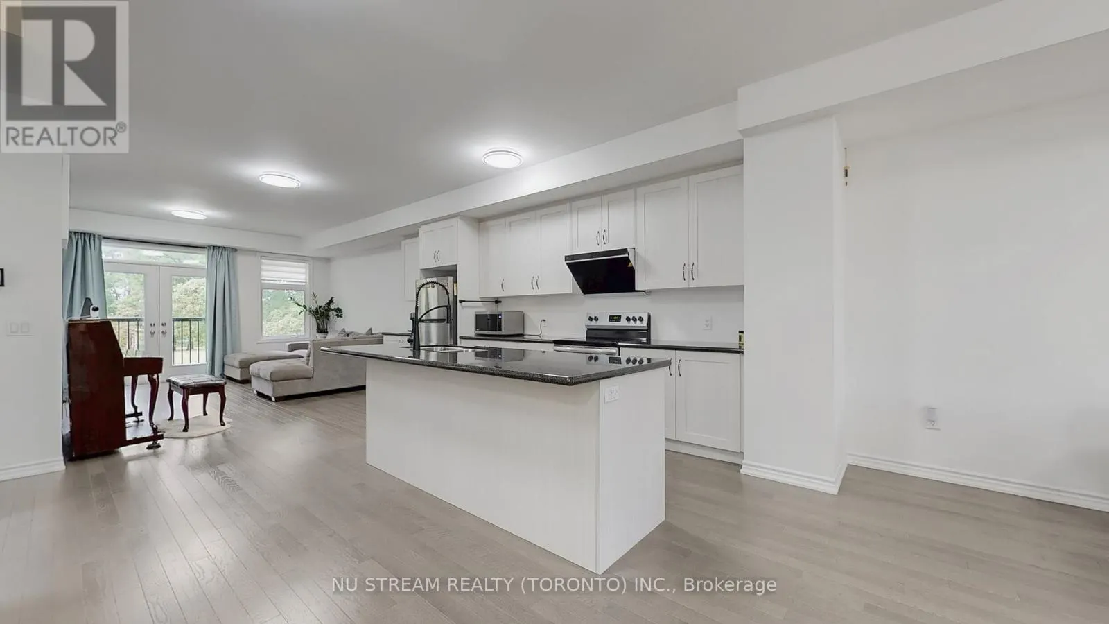 76 PUISAYA DRIVE