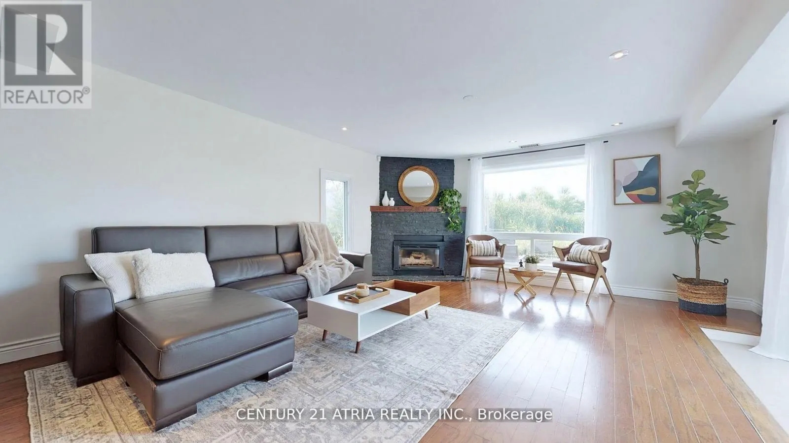 175 RIVEREDGE DRIVE