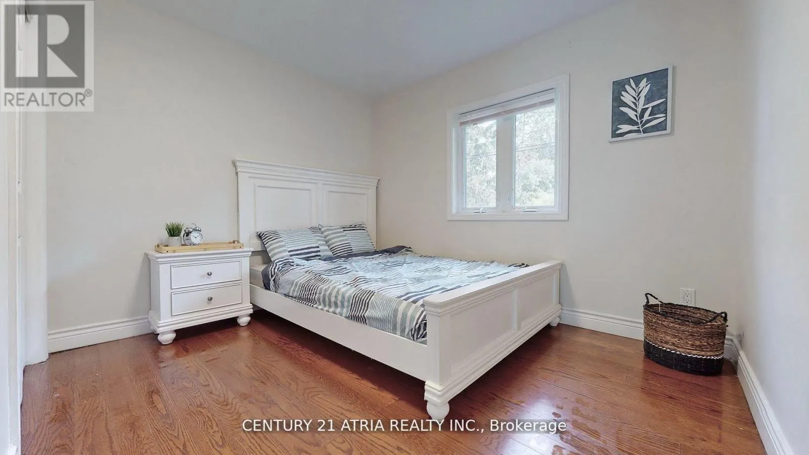 175 RIVEREDGE DRIVE