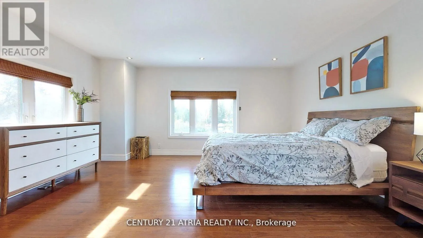 175 RIVEREDGE DRIVE