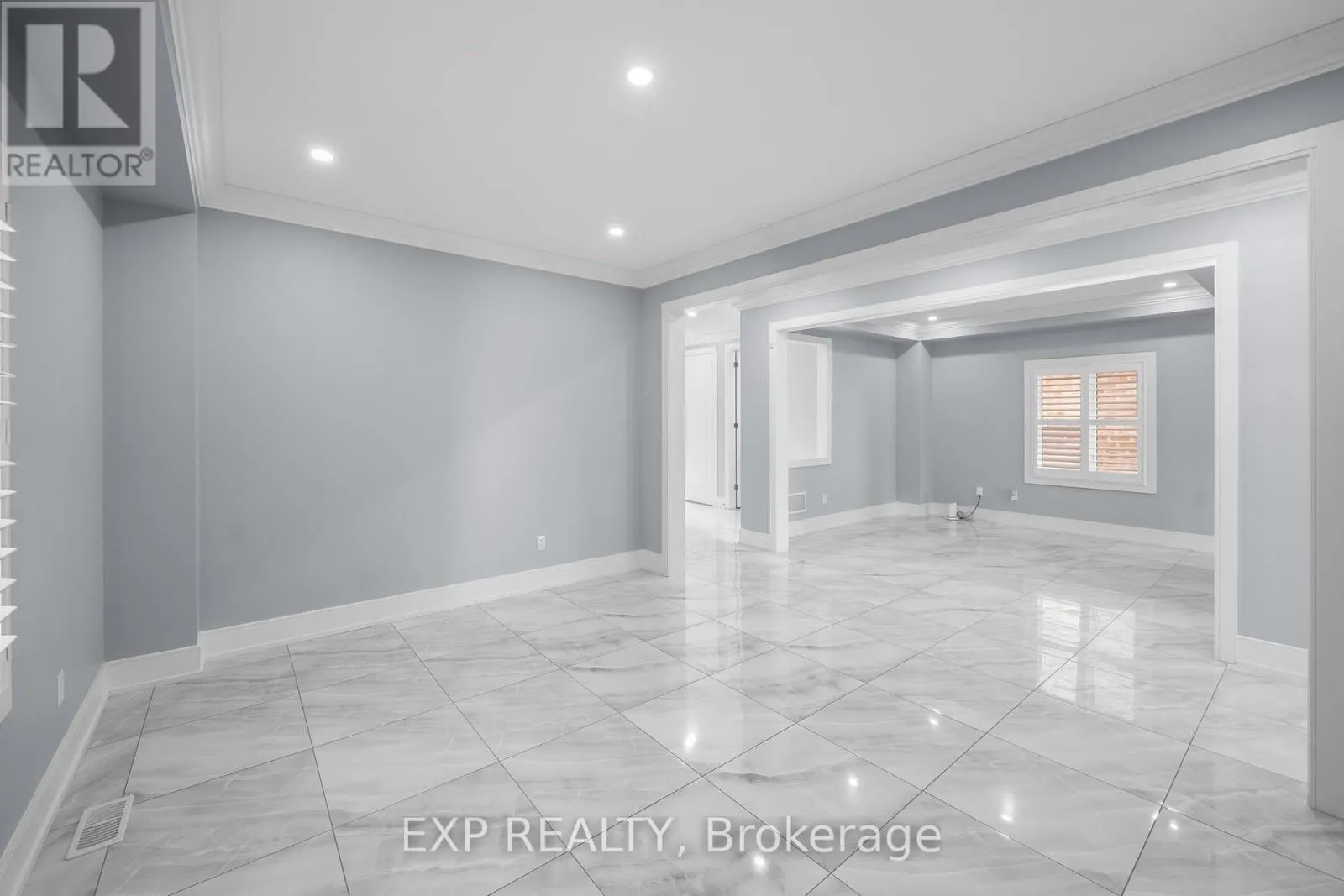 35 TYNDALL DRIVE