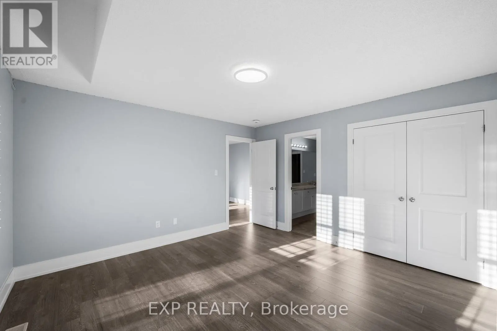35 TYNDALL DRIVE