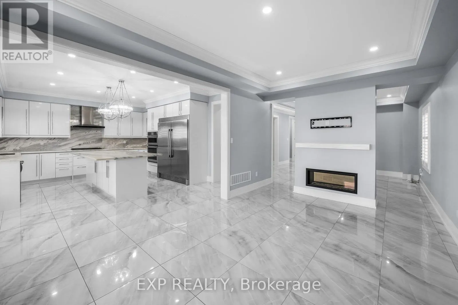 35 TYNDALL DRIVE
