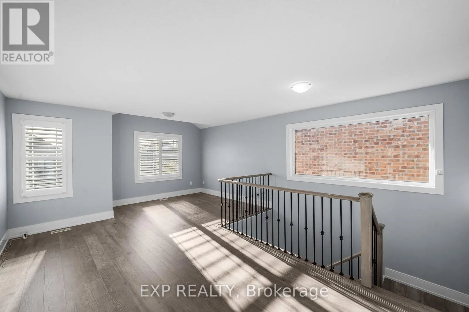 35 TYNDALL DRIVE