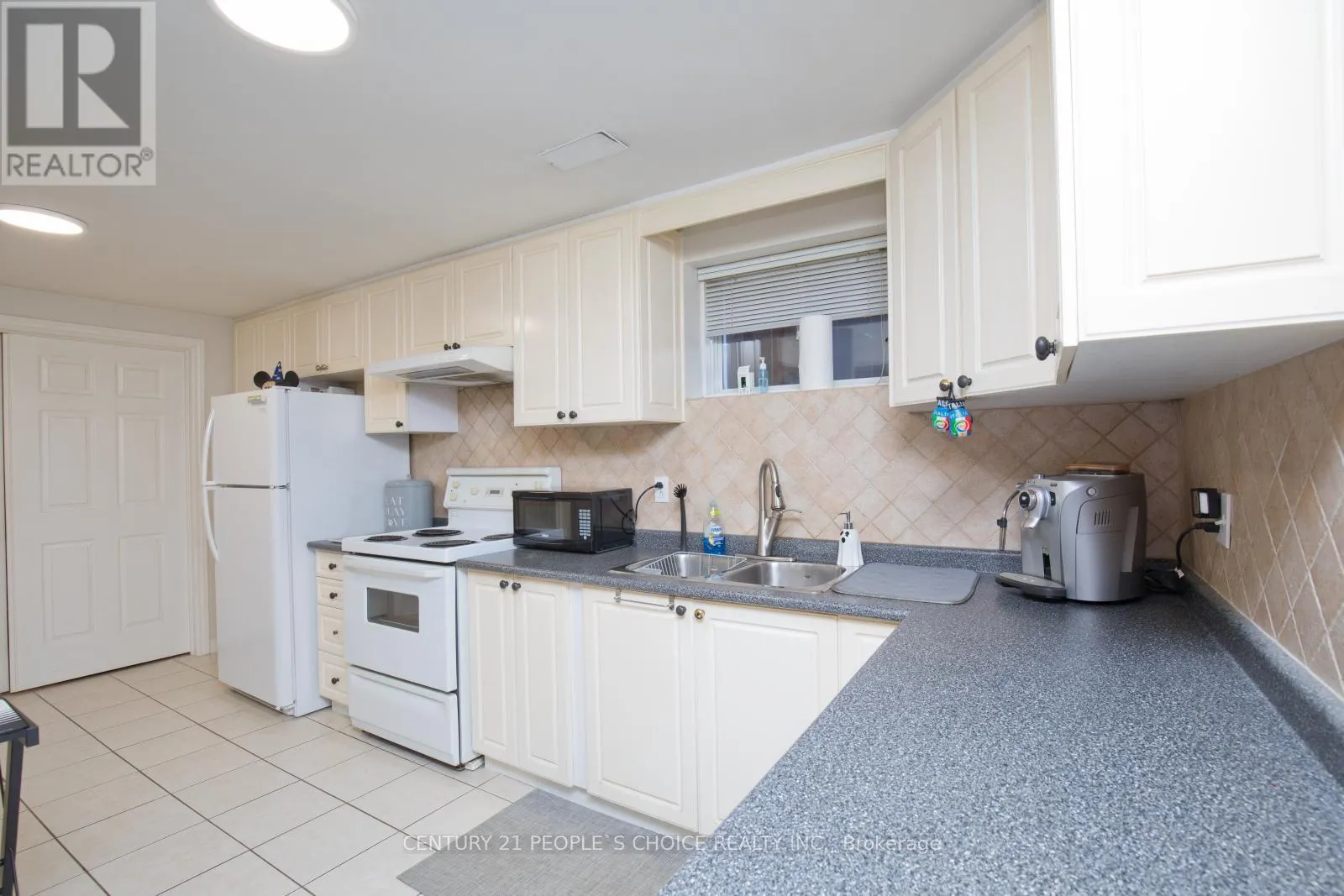 71 ROSANNA CRESCENT