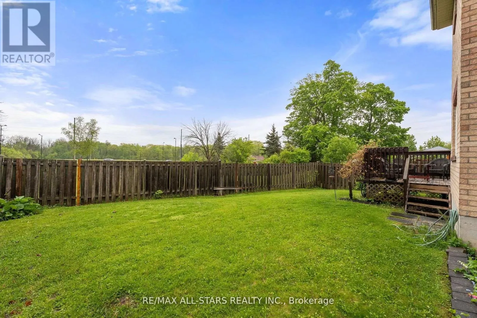 16 IVEAGH DRIVE