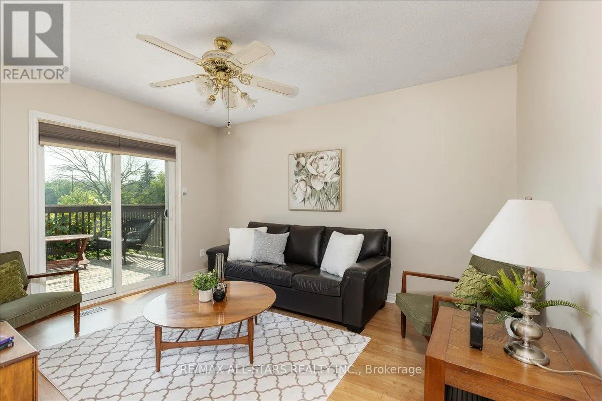 16 IVEAGH DRIVE