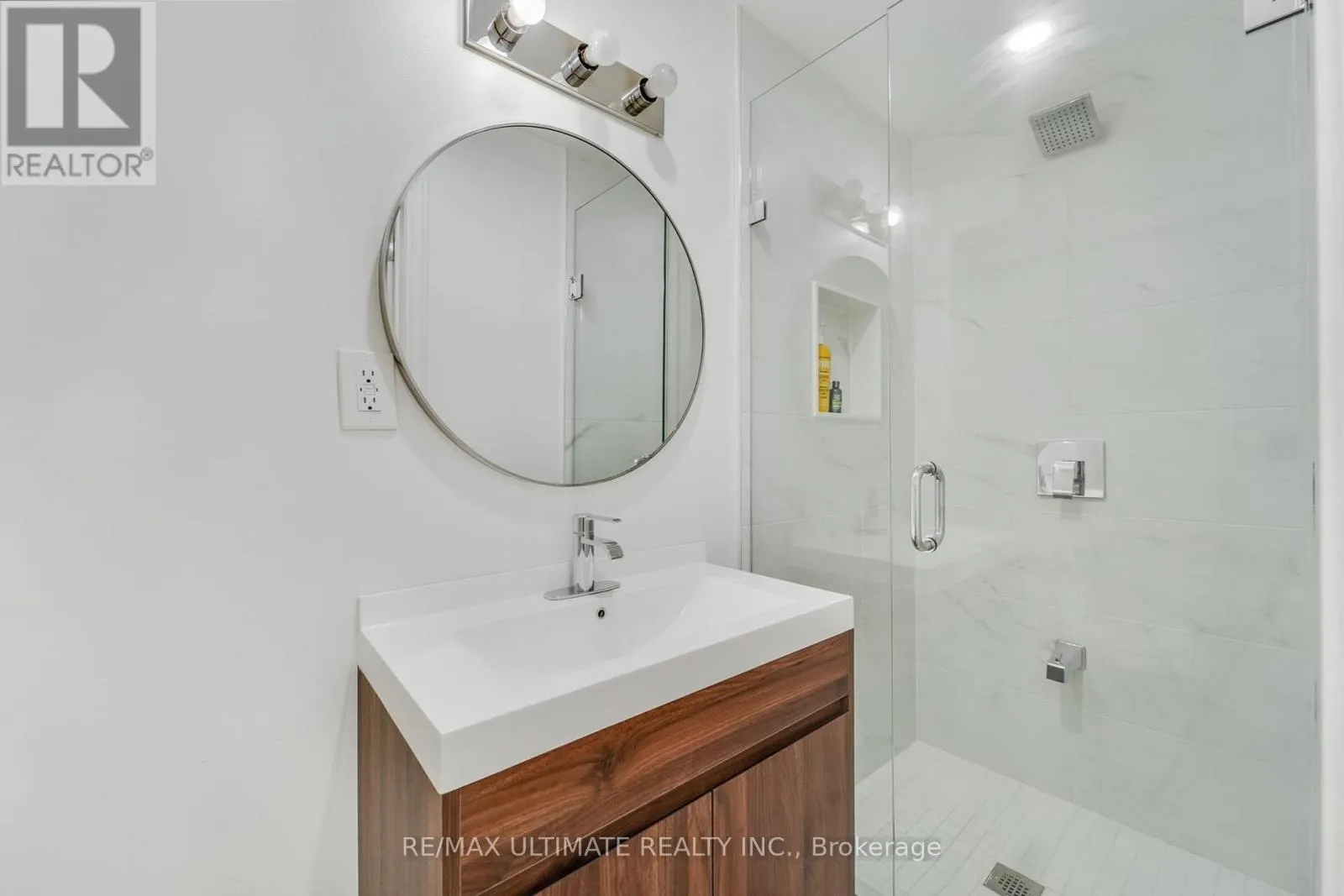 37 ZENITH AVENUE