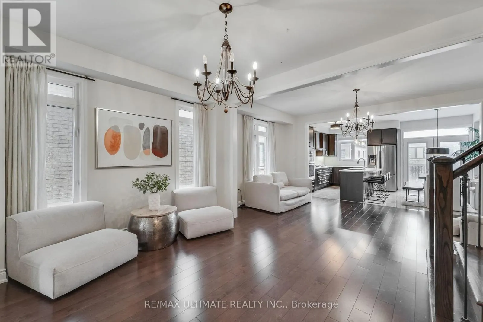 37 ZENITH AVENUE