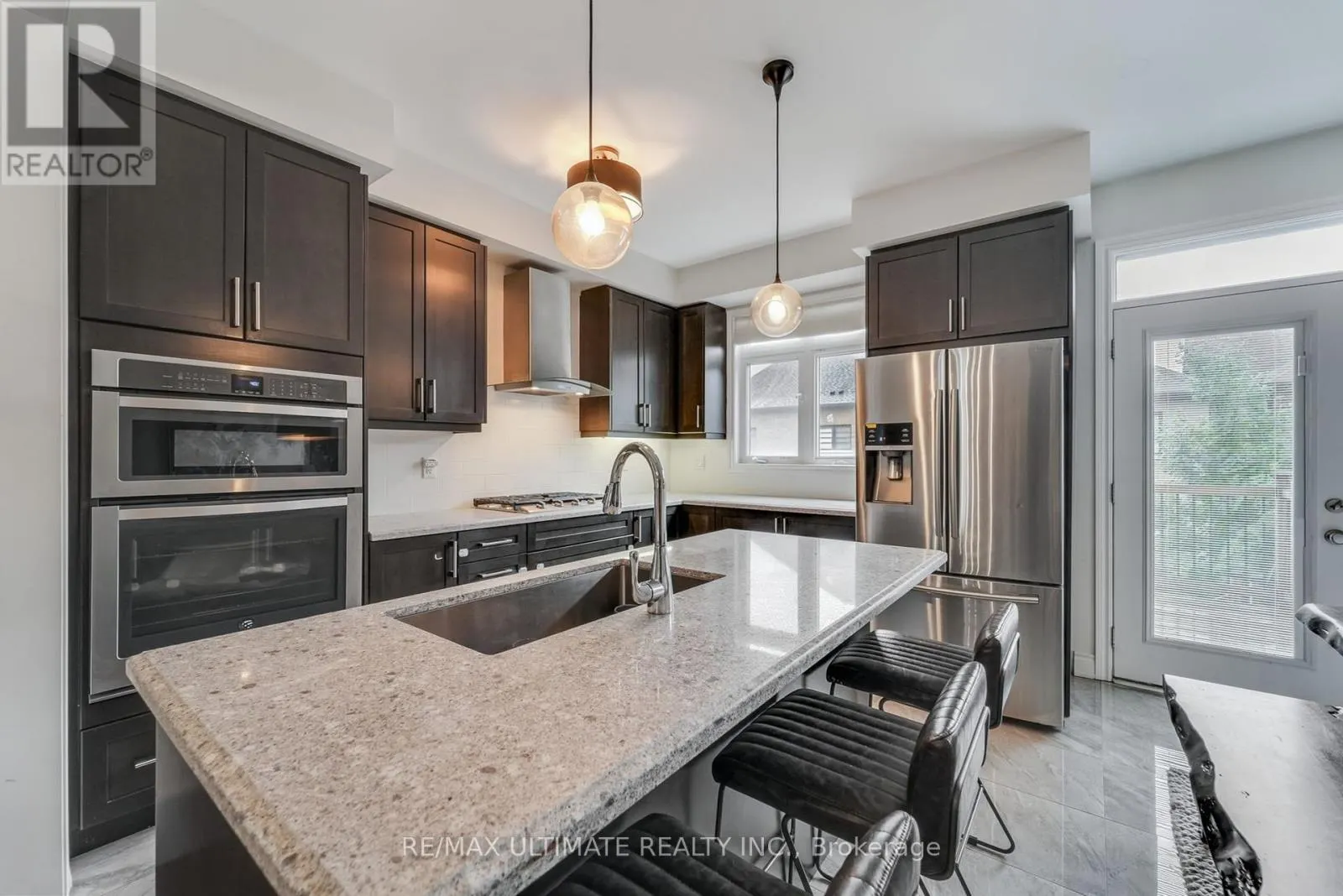 37 ZENITH AVENUE