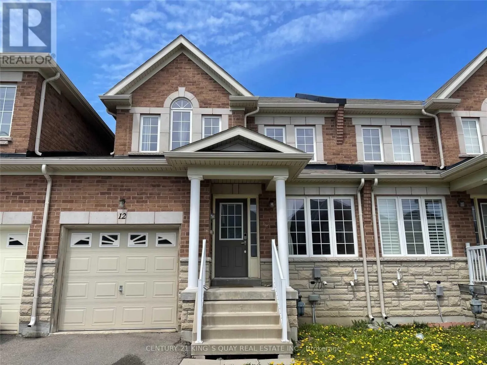 12 WESTCLIFFE CRESCENT