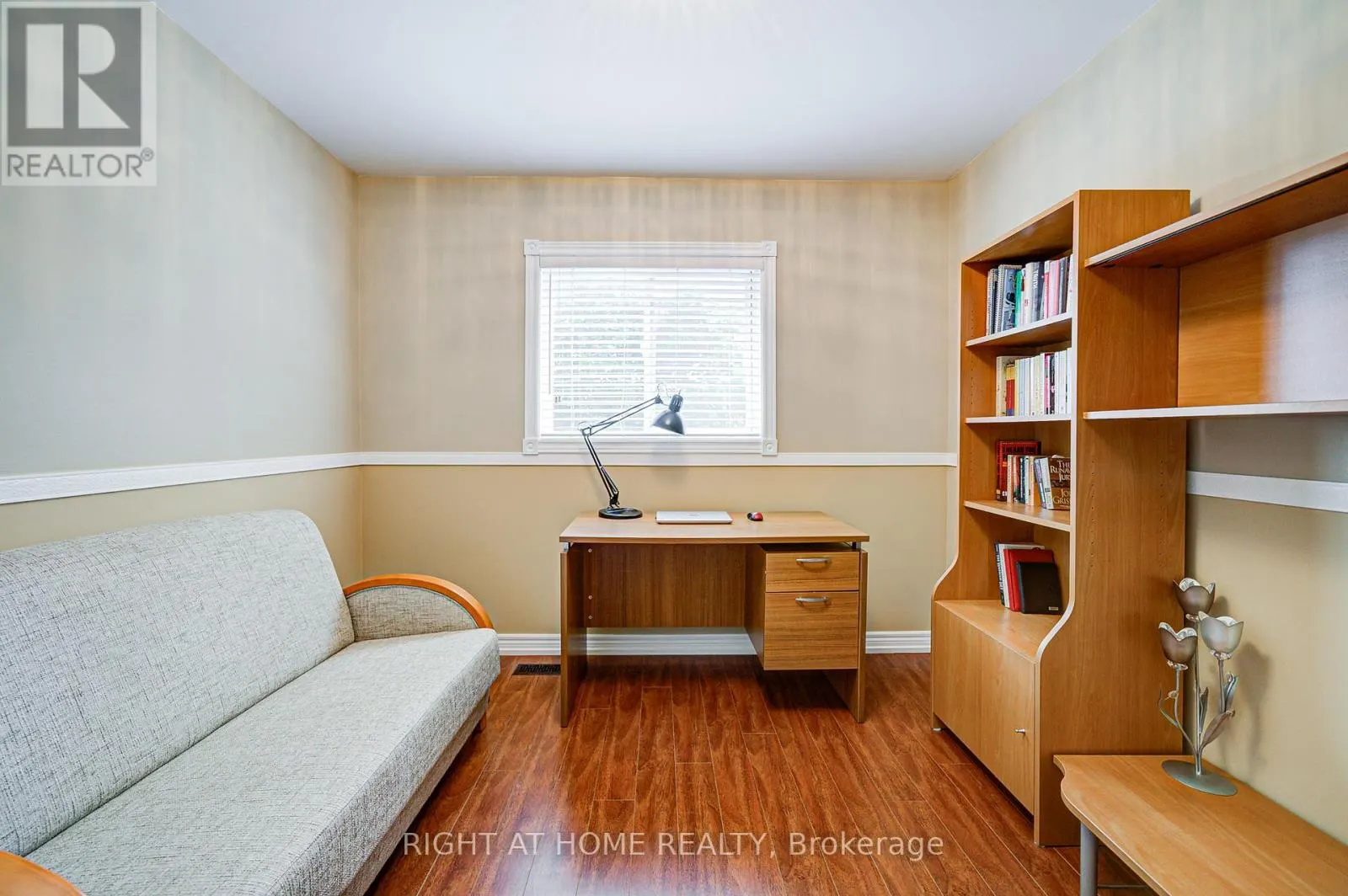 28 LORRIDGE STREET