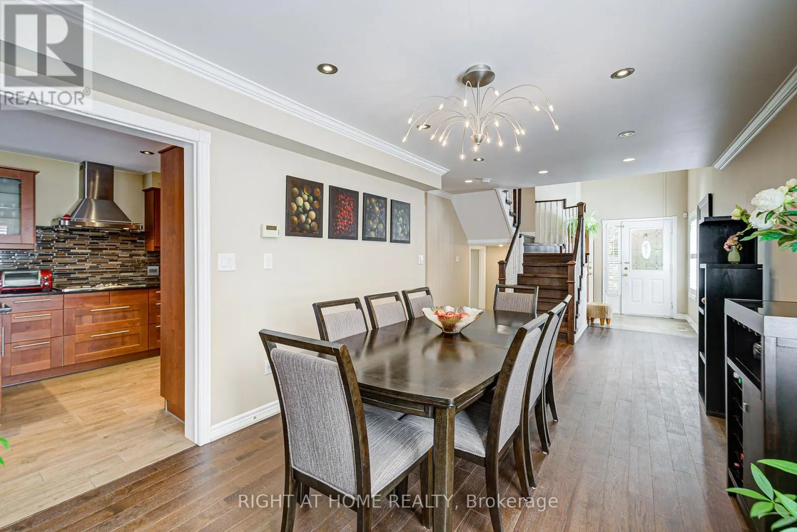 28 LORRIDGE STREET