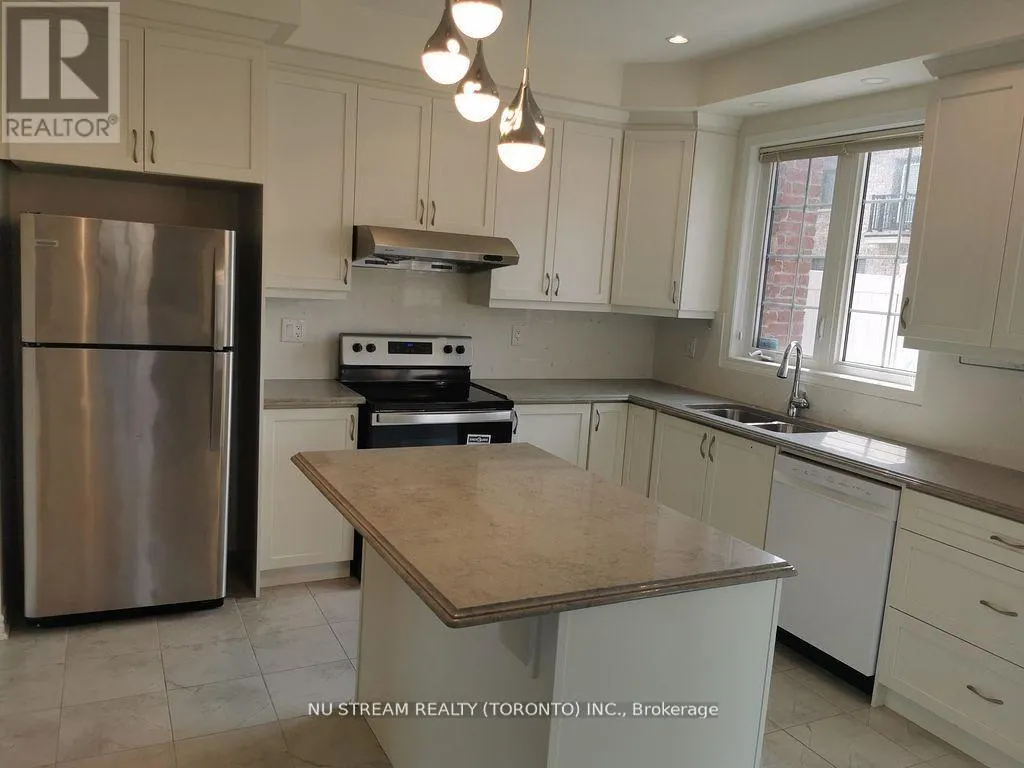93 CASELY AVENUE