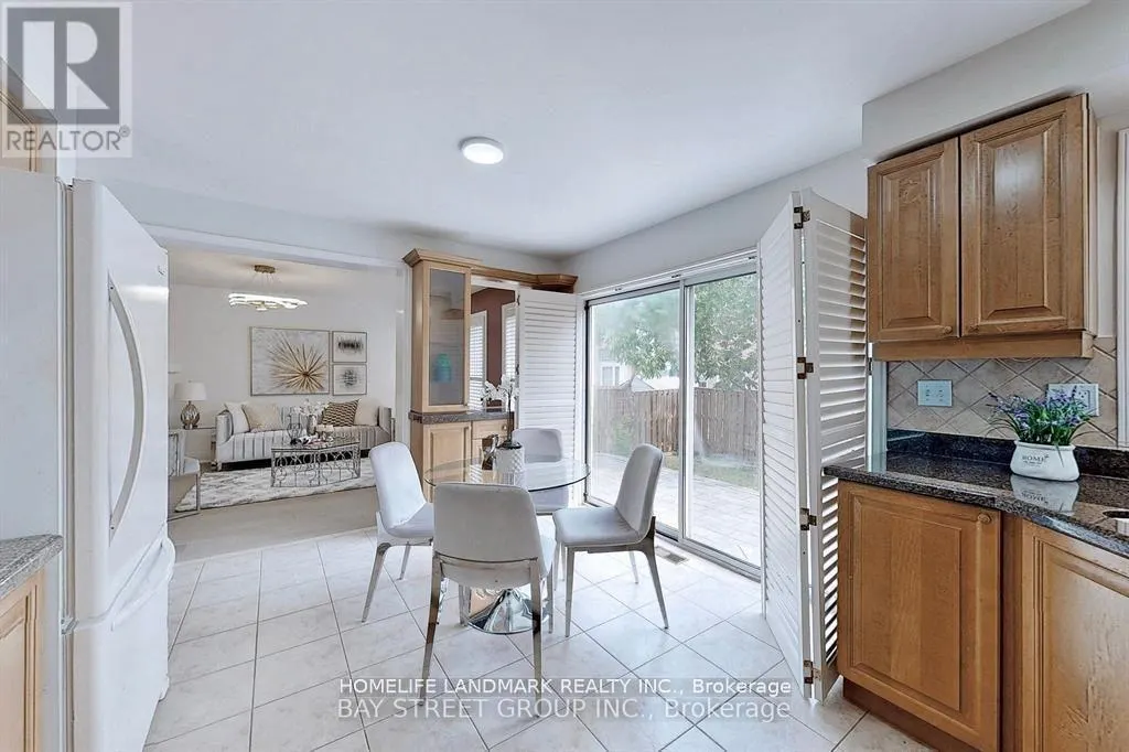 25 TOWER BRIDGE CRESCENT S