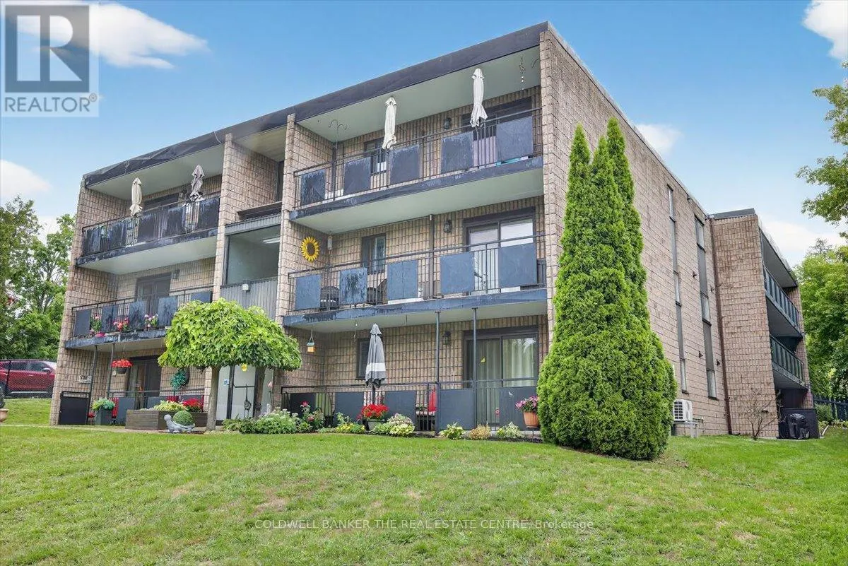 103 - 74 THE QUEENSWAY S STREET S