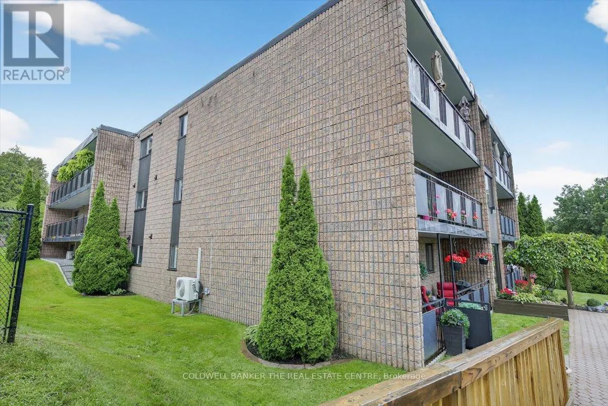 103 - 74 THE QUEENSWAY S STREET S